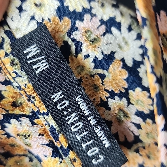 Cotton On Tops Size M Pre-Loved - Picture 5 of 7